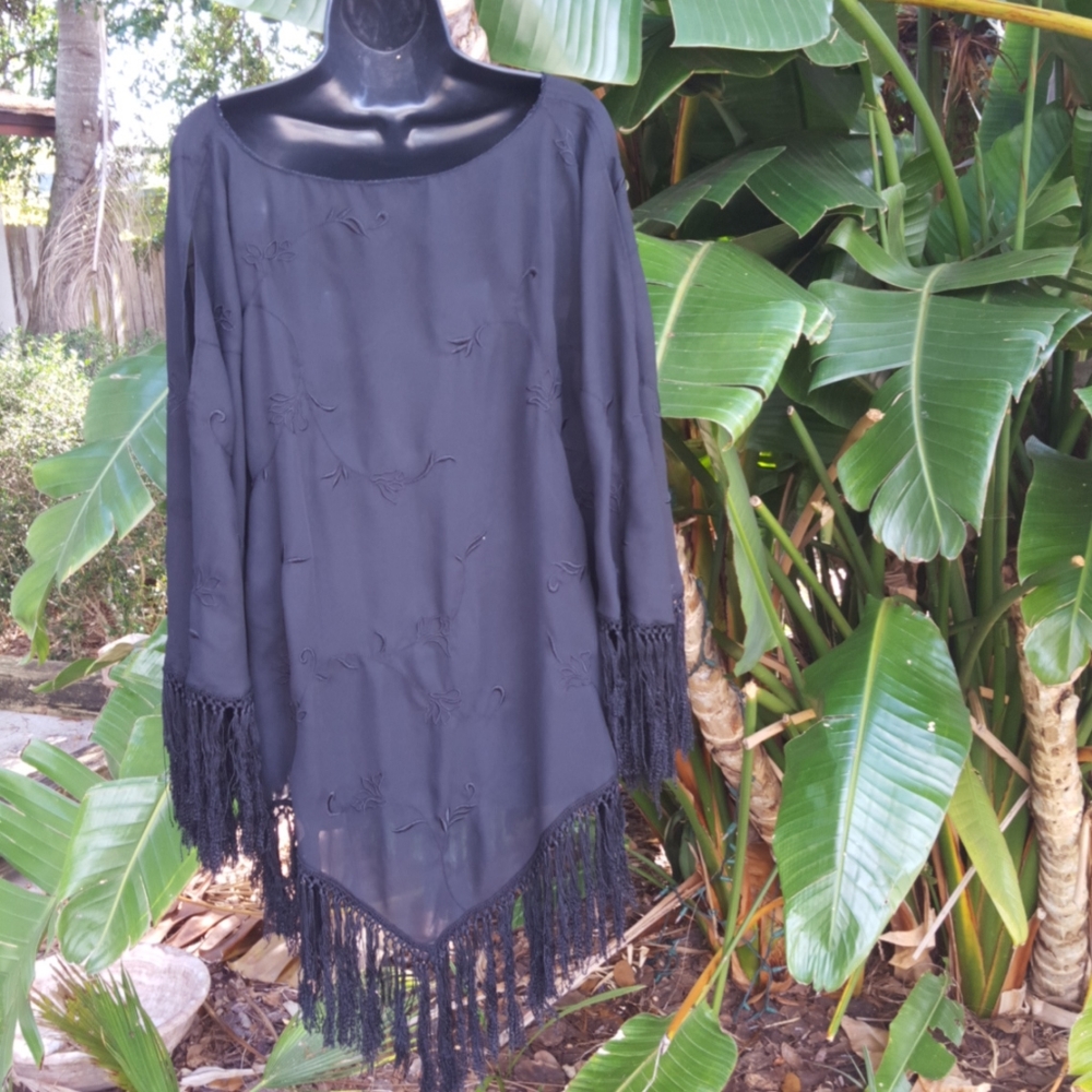 - Fringe top - Picture 4 of 5